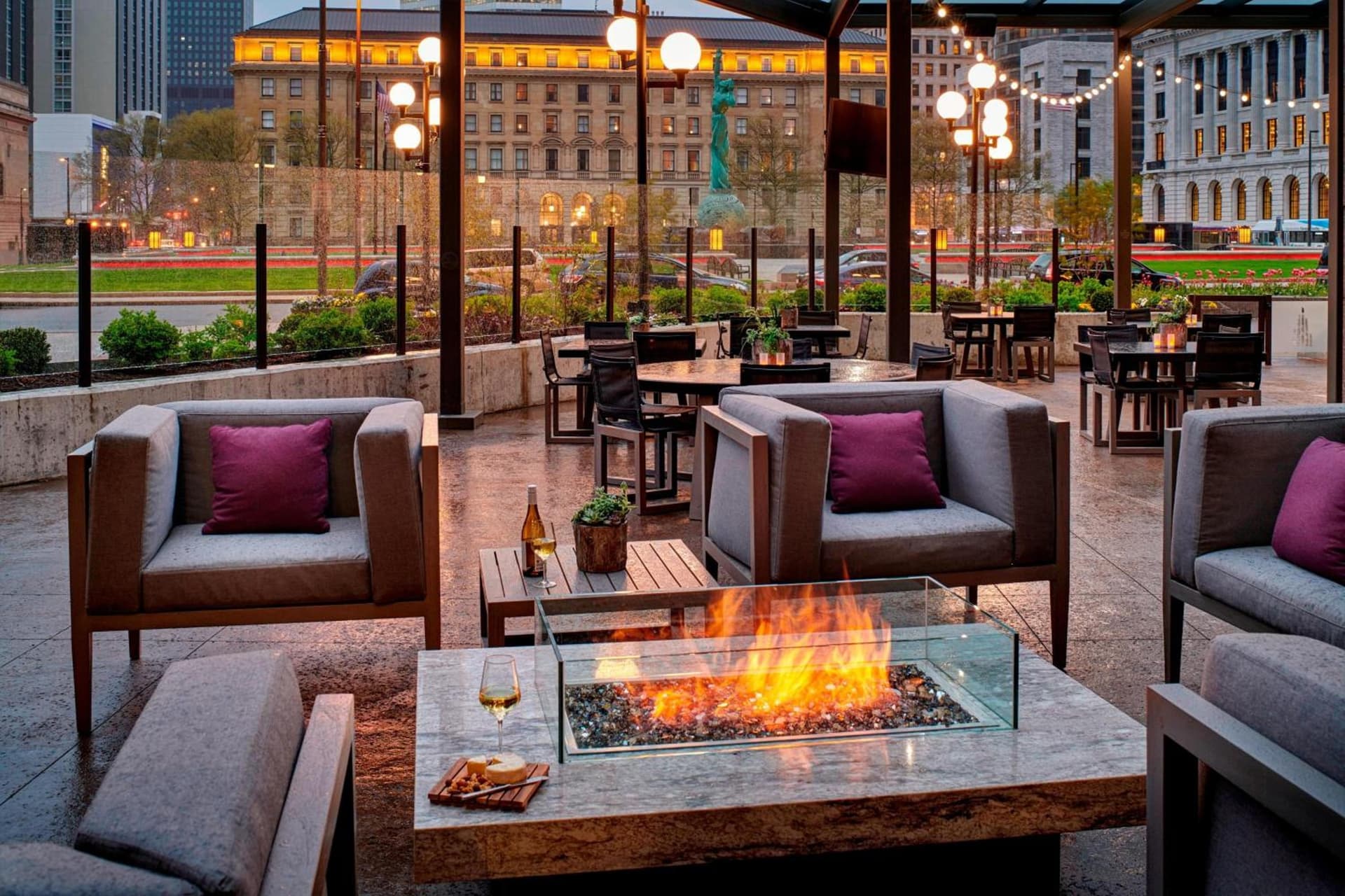 Cleveland Marriott Downtown at Key Tower gallery photo in Cleveland, OH — image 27