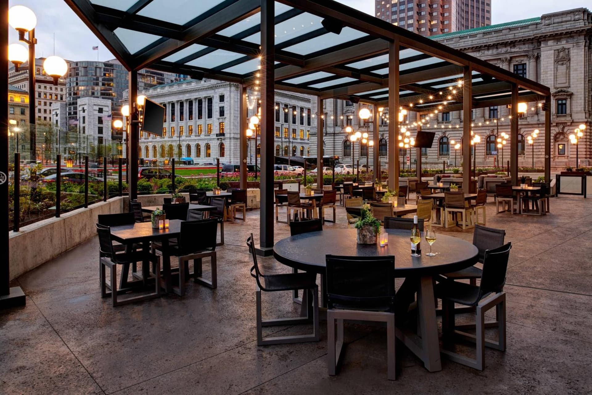 Cleveland Marriott Downtown at Key Tower gallery photo in Cleveland, OH — image 68