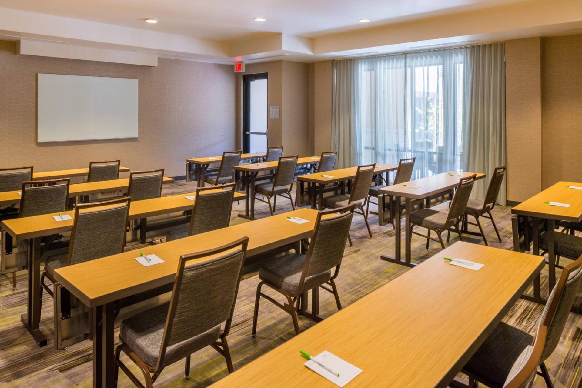 Courtyard by Marriott Thousand Oaks Ventura County gallery photo in Thousand Oaks, CA — image 23