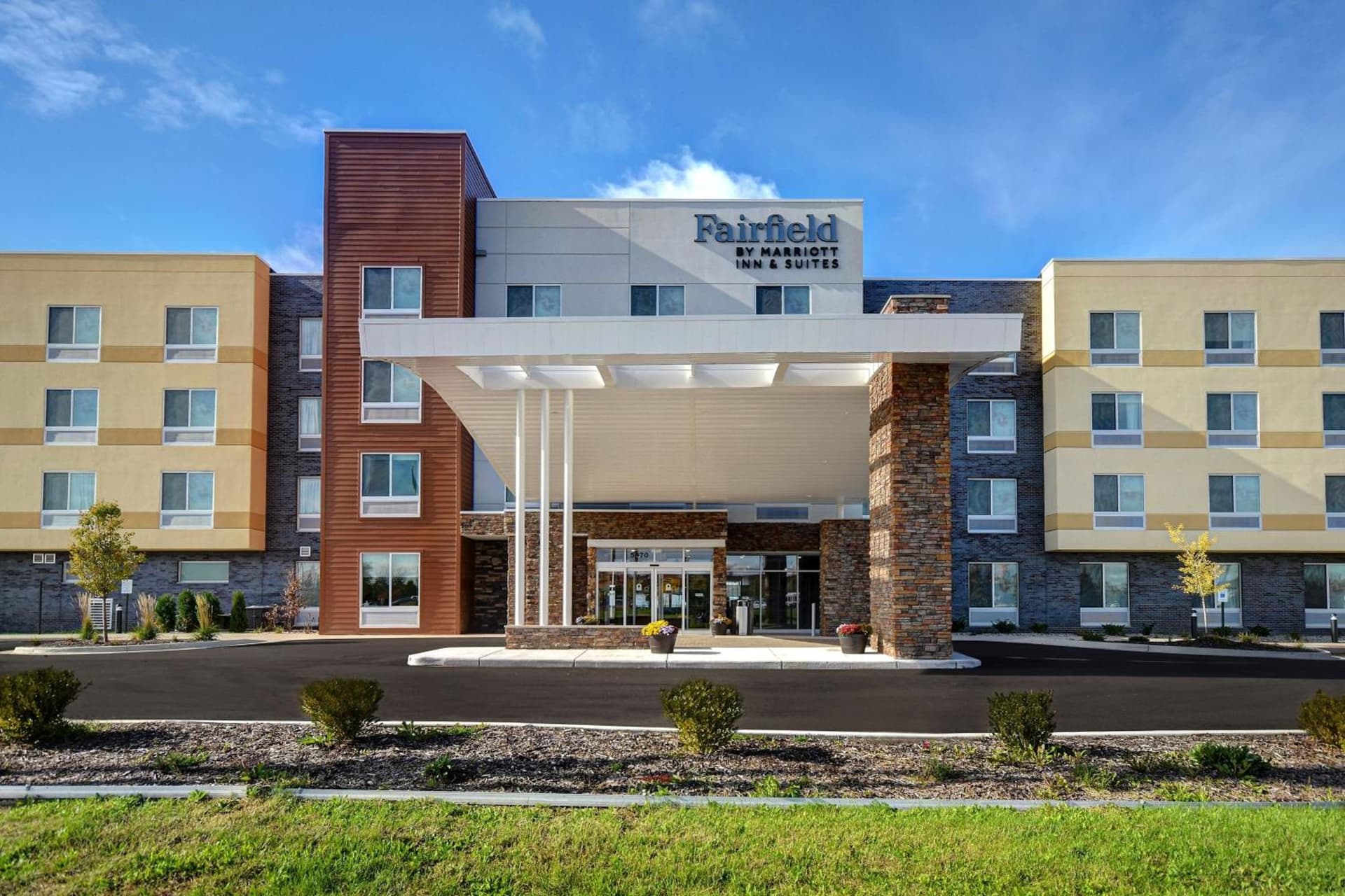 Fairfield by Marriott Inn & Suites Grand Rapids Wyoming interior in Wyoming, MI — gallery photo 2