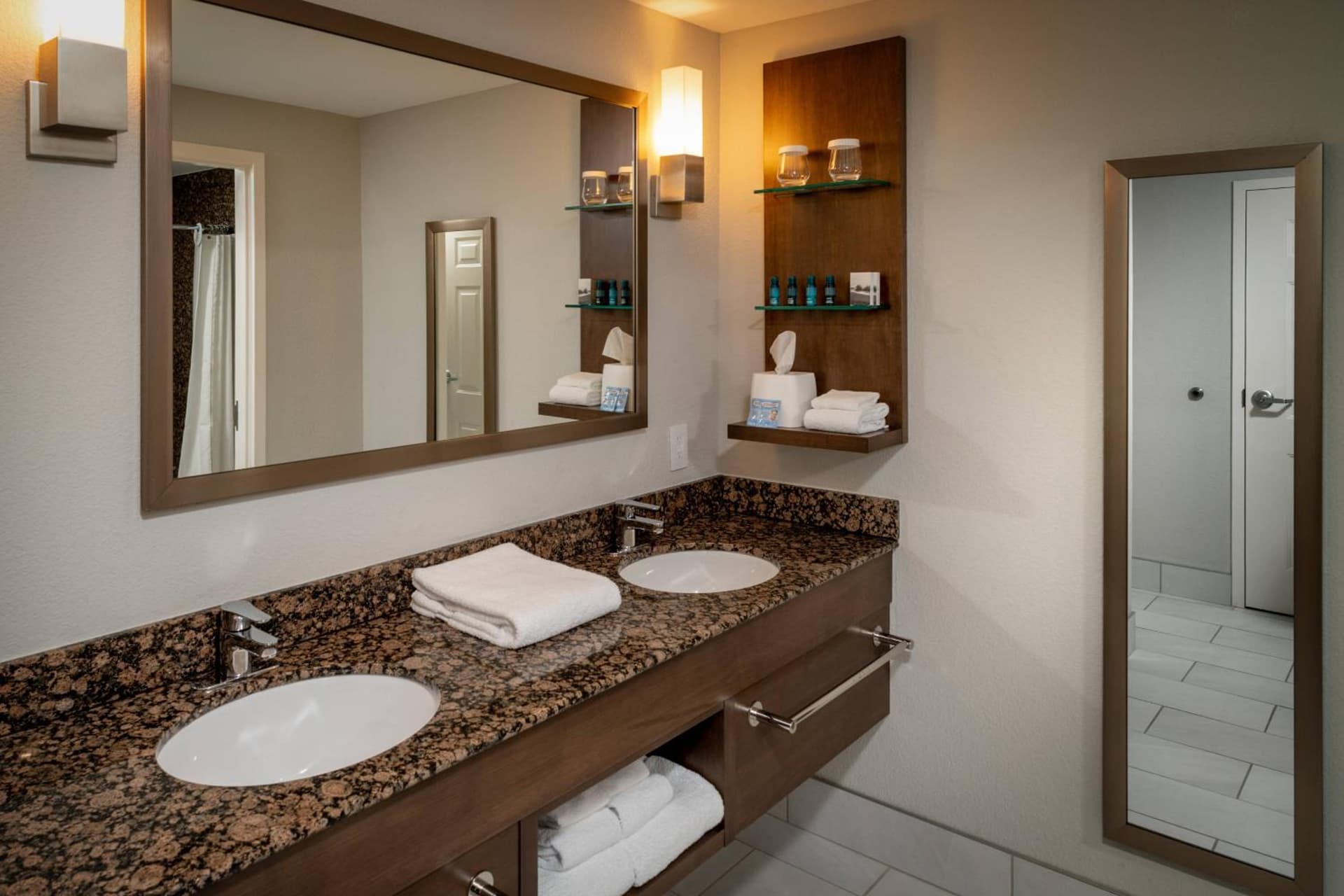 Delta Hotels by Marriott Huntington Mall gallery photo in Barboursville, WV — image 6