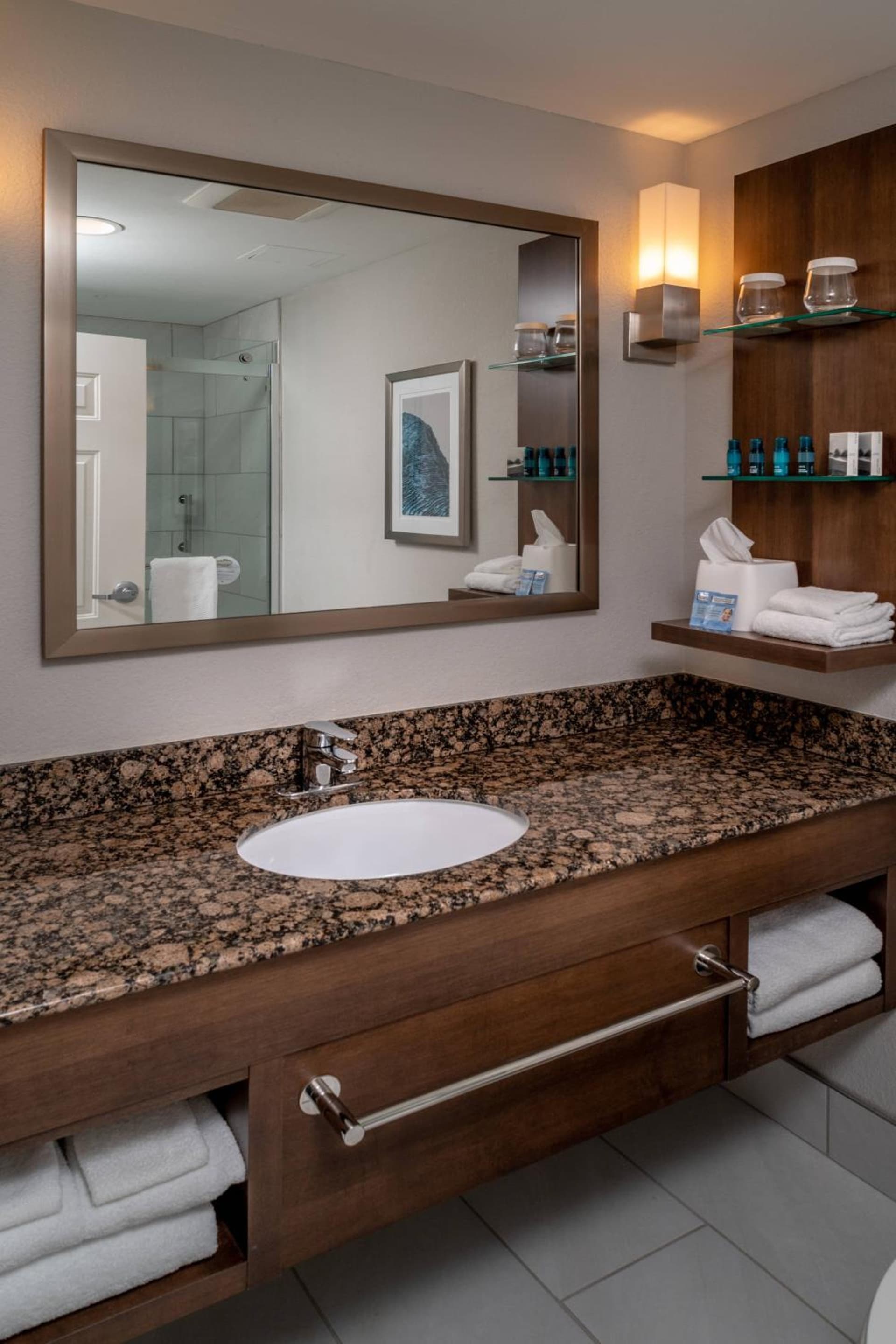 Delta Hotels by Marriott Huntington Mall gallery photo in Barboursville, WV — image 25