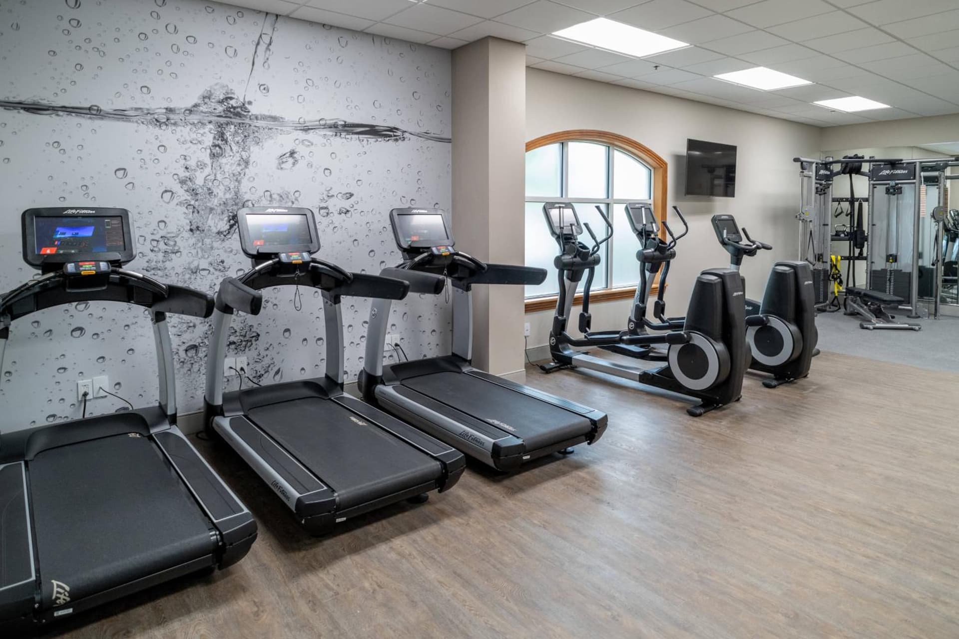 Delta Hotels by Marriott Huntington Mall interior in Barboursville, WV — gallery photo 2