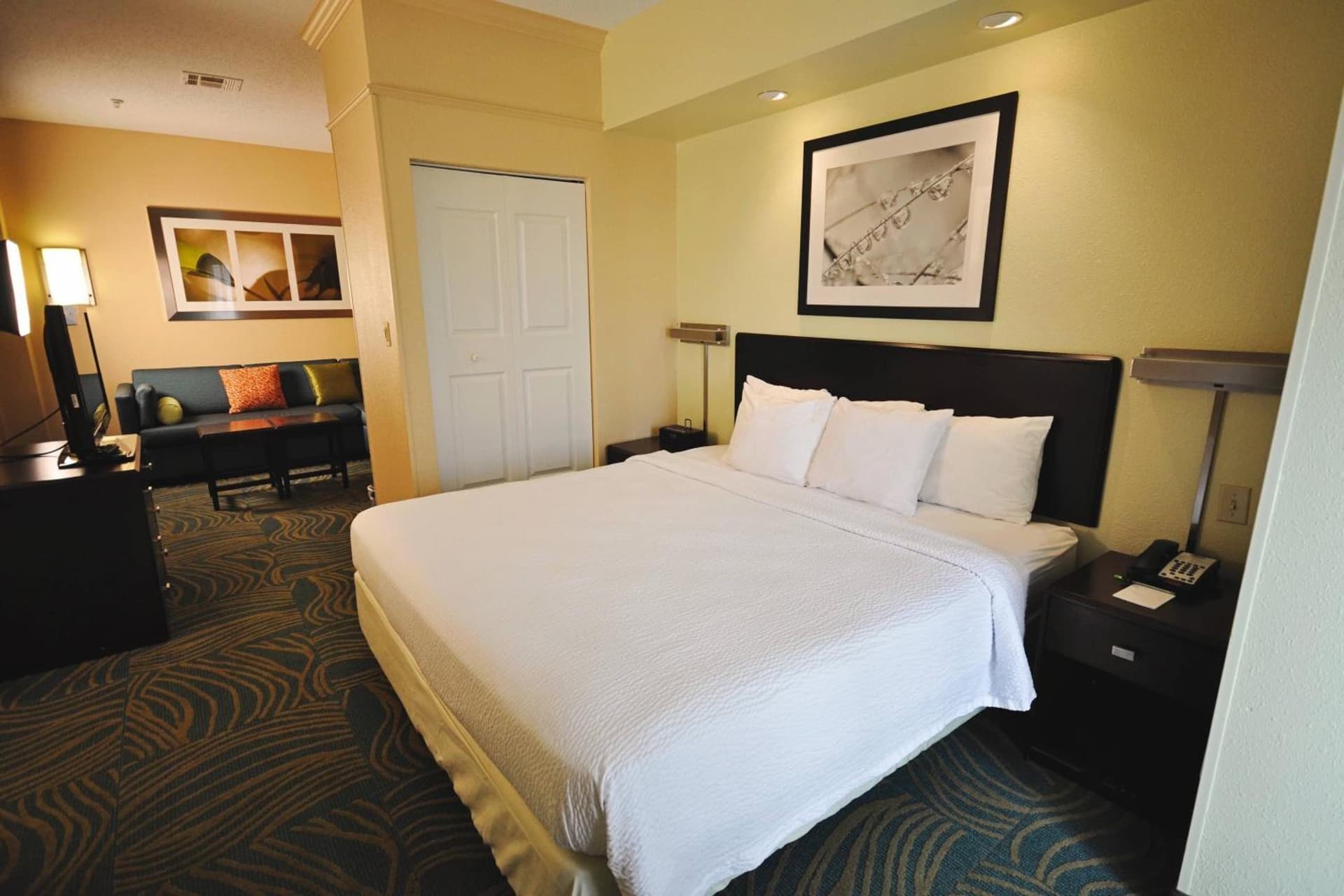 SpringHill Suites Galveston Island interior in Galveston, TX — gallery photo 2