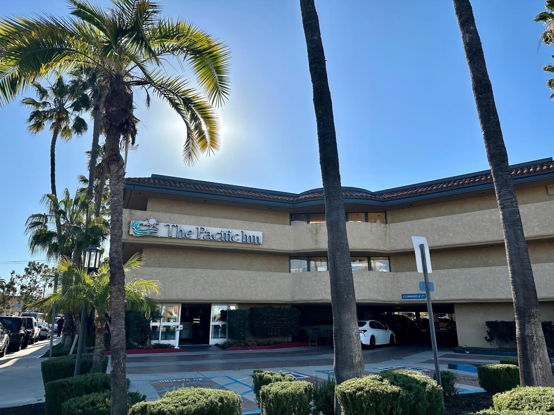 The Pacific Inn featured exterior or lobby in Seal Beach, CA — similar hotel