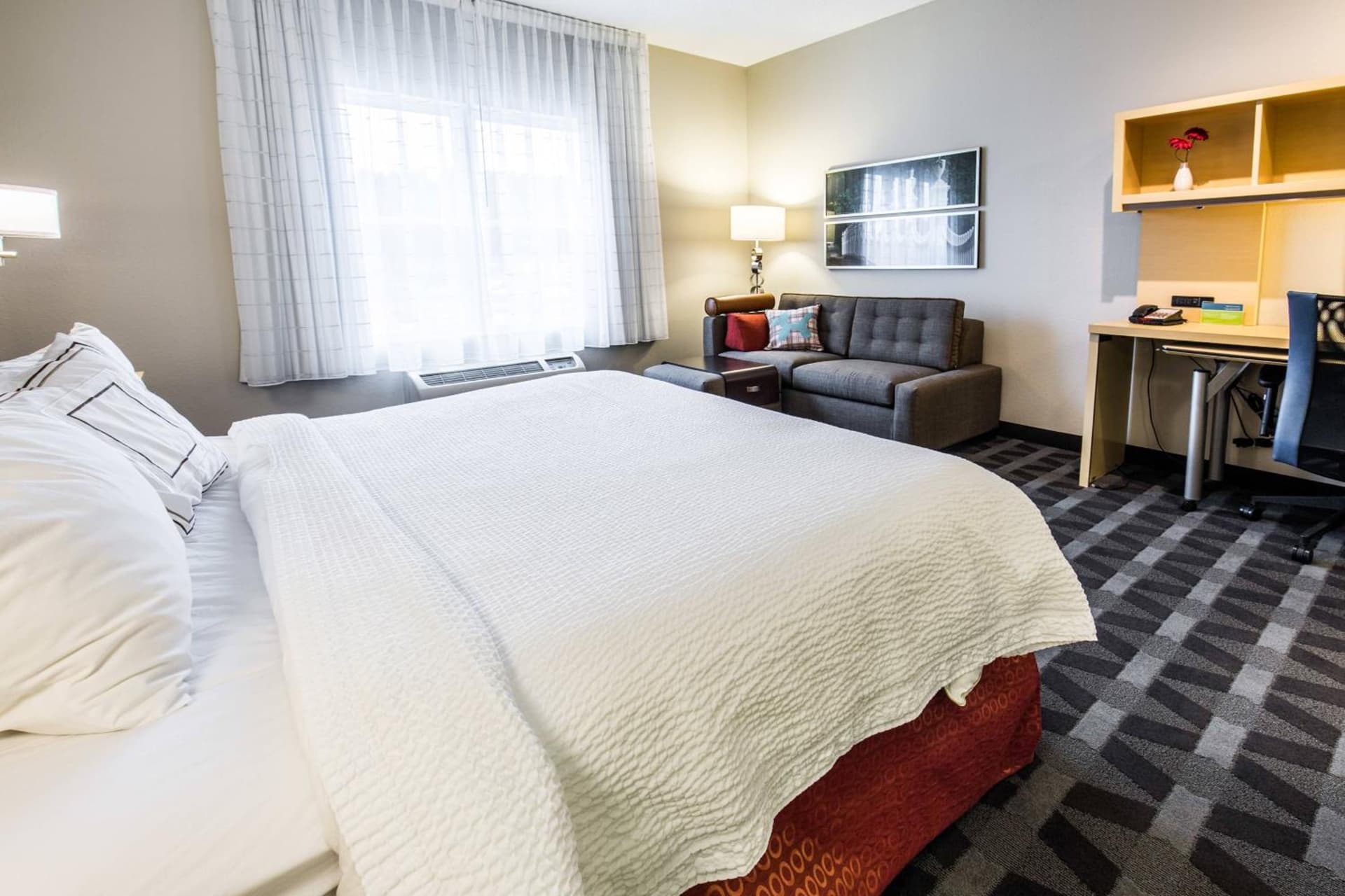 TownePlace Suites by Marriott Gilford gallery photo in Gilford — image 18