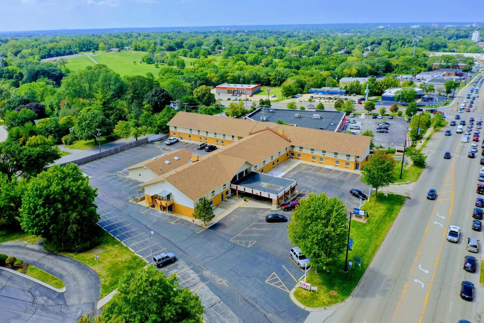 Equality Inn exterior or lobby in Rockford, IL — main listing photo