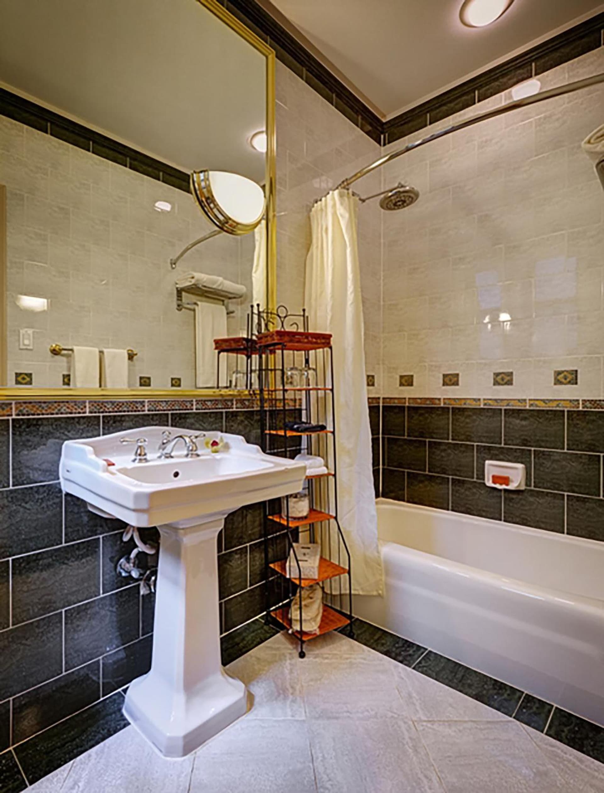 Casablanca Hotel by Library Hotel Collection gallery photo in New York, NY — image 17