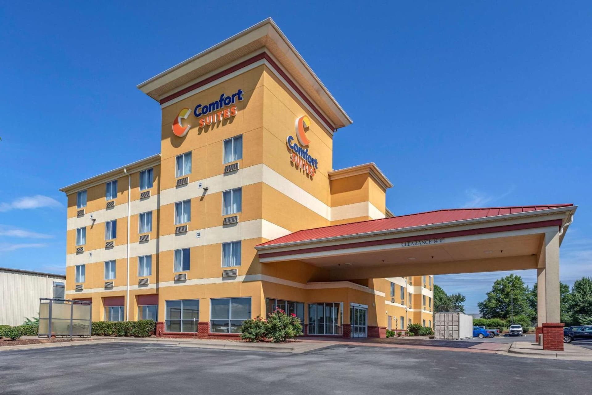 Comfort Suites Florence Shoals Area interior in Florence, AL — gallery photo 2
