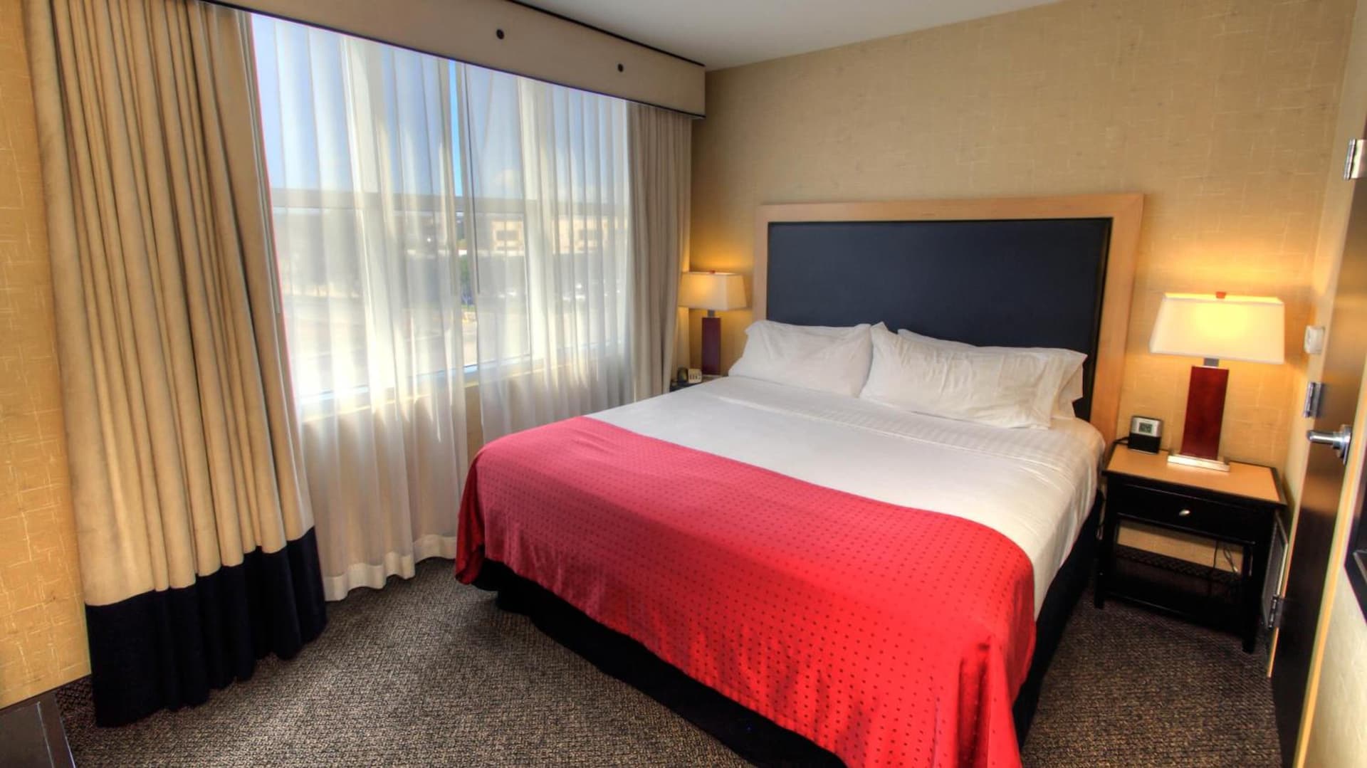 Holiday Inn Boise Airport by IHG interior in Boise, ID — gallery photo 2