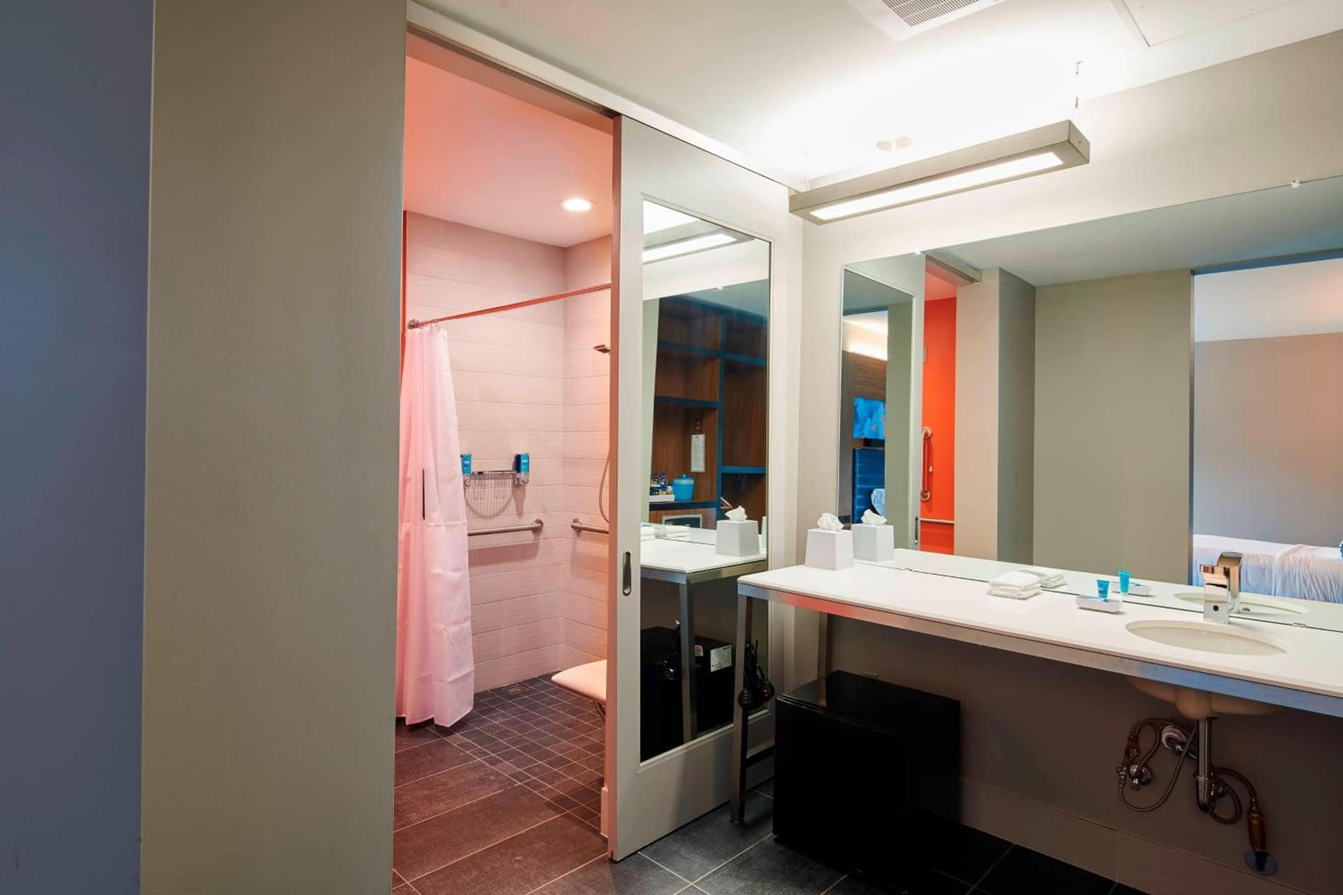 Aloft by Marriott Cleveland Airport gallery photo in North Olmsted, OH — image 4