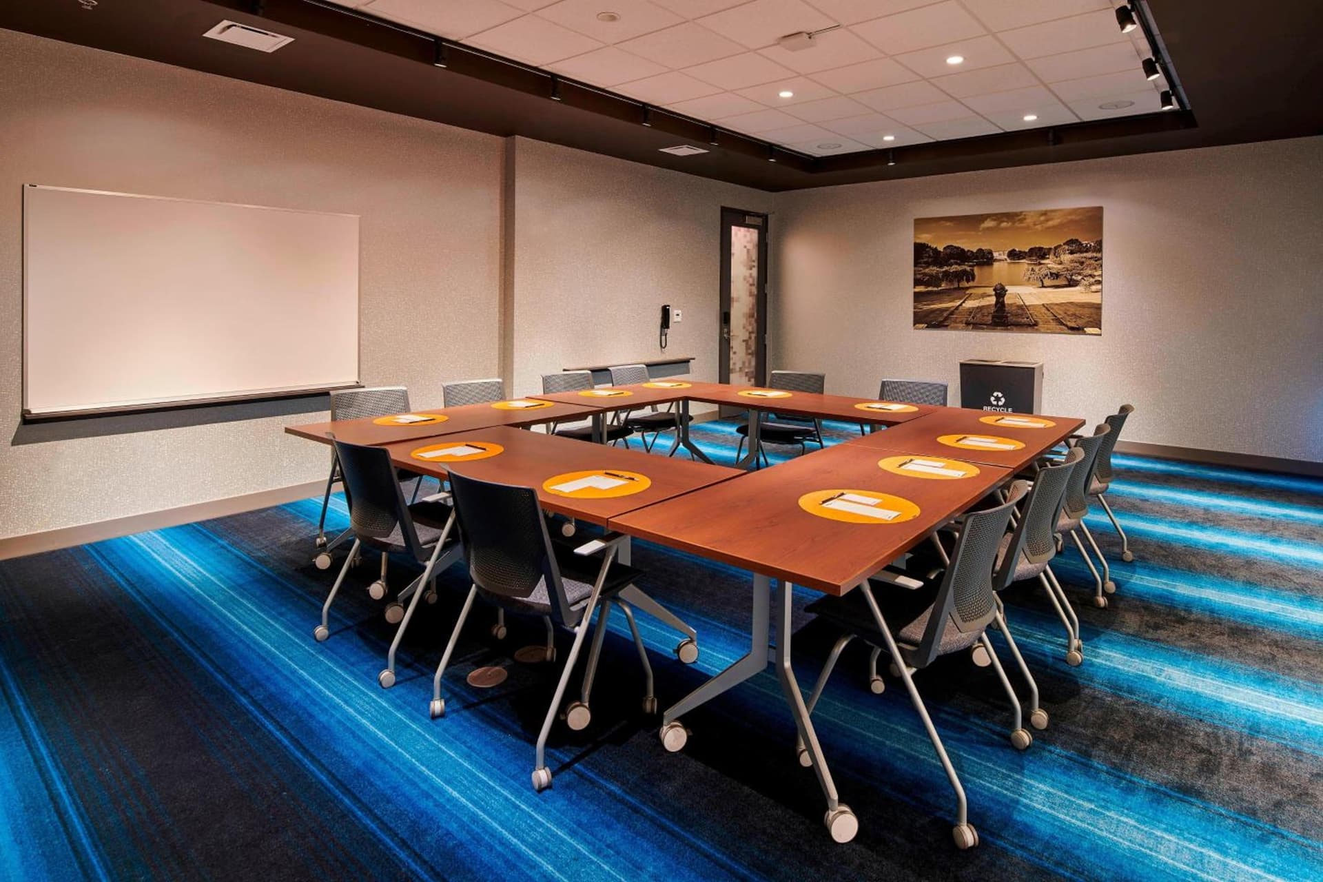 Aloft by Marriott Cleveland Airport gallery photo in North Olmsted, OH — image 16