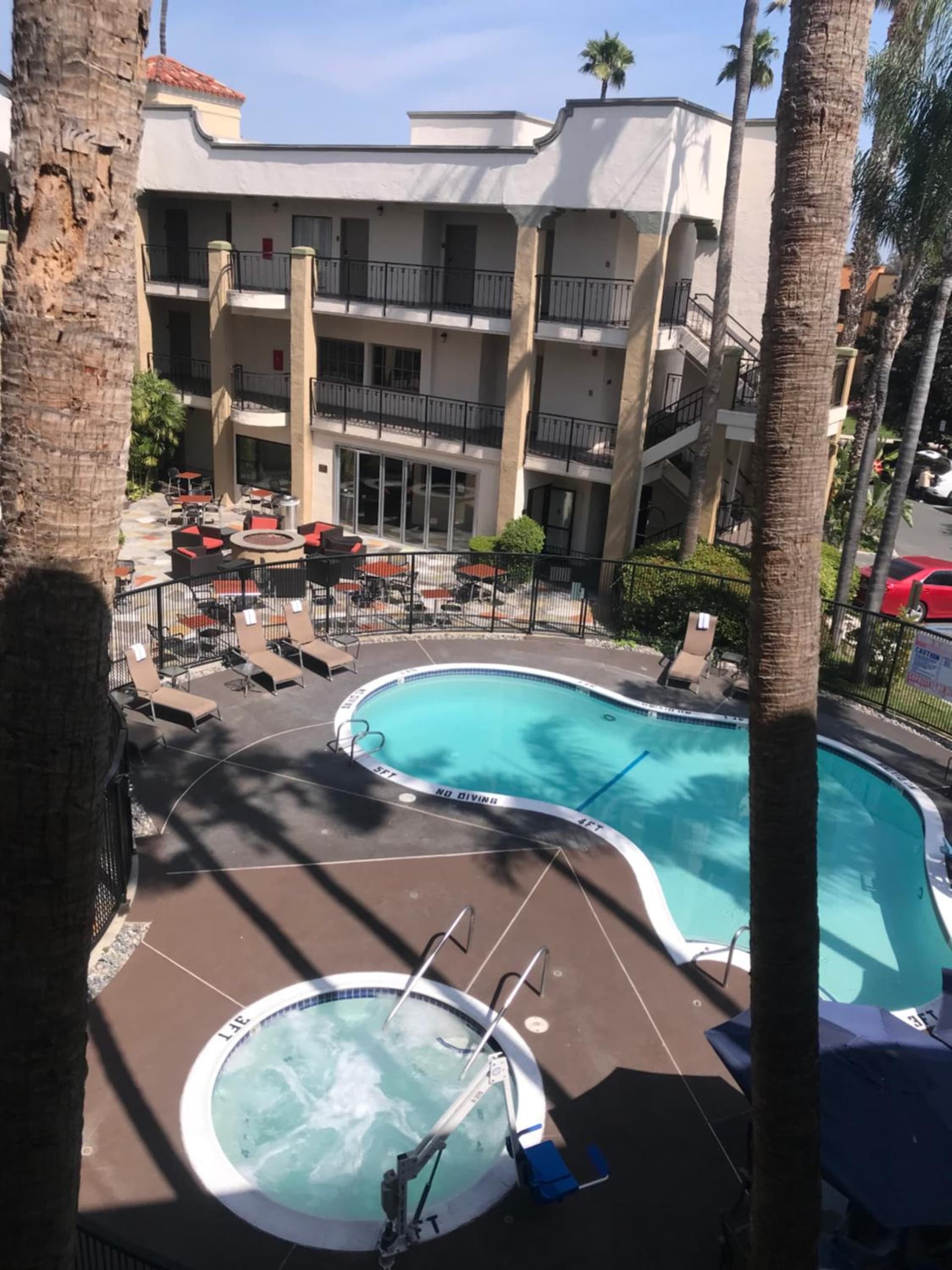 Comfort Inn & Suites Orange County John Wayne Airport gallery photo in Santa Ana, CA — image 35