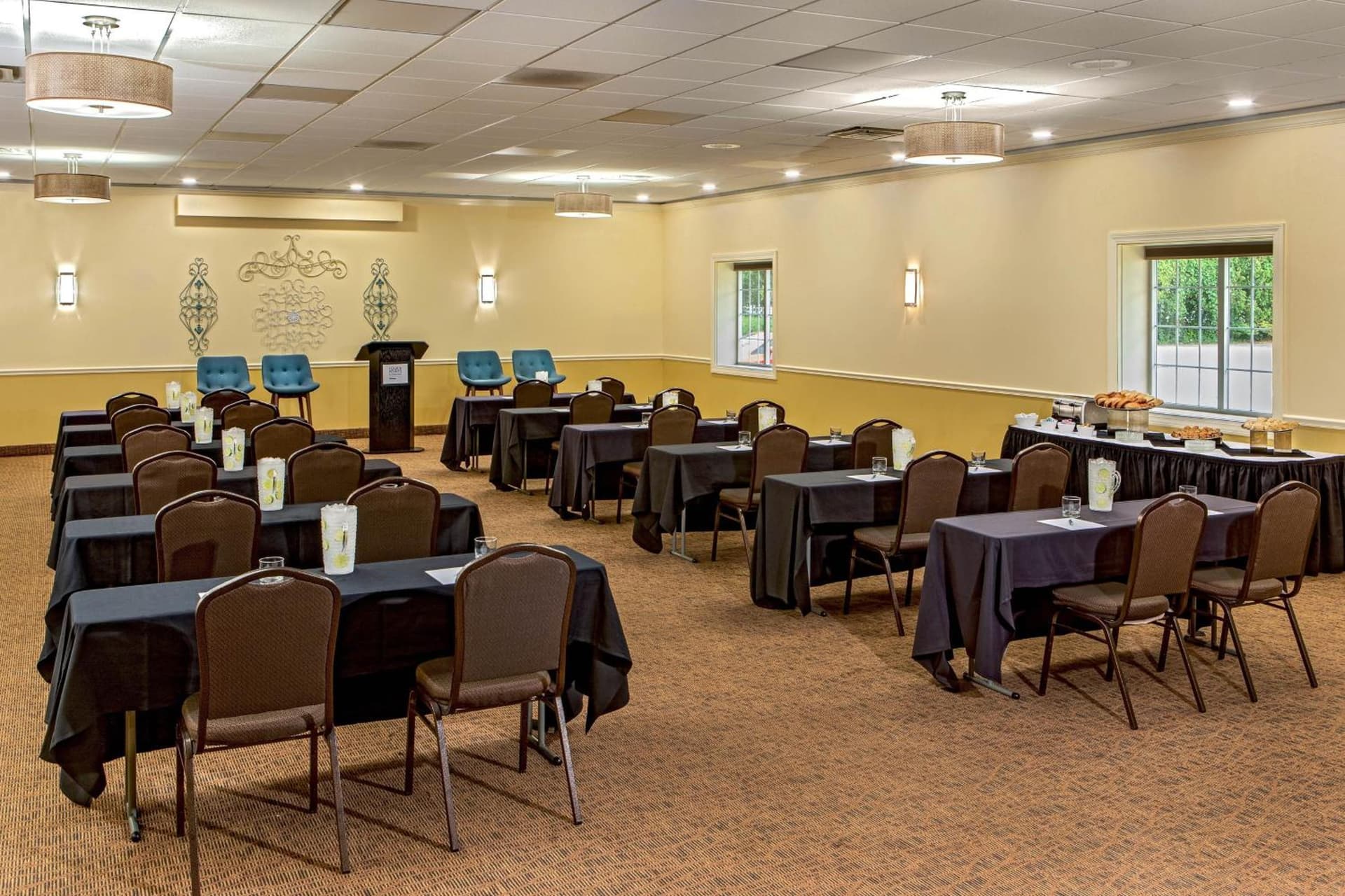 Four Points by Sheraton Kalamazoo gallery photo in Kalamazoo, MI — image 12
