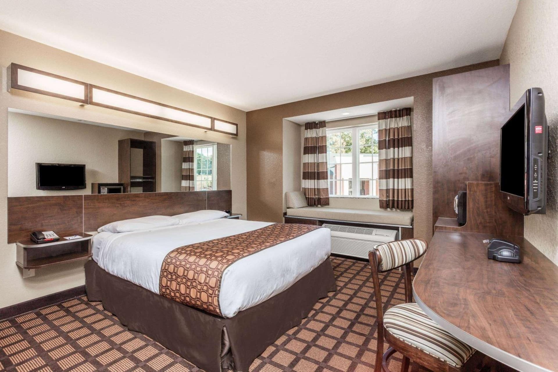 Microtel Inn & Suites by Wyndham Macon gallery photo in Macon, GA — image 27