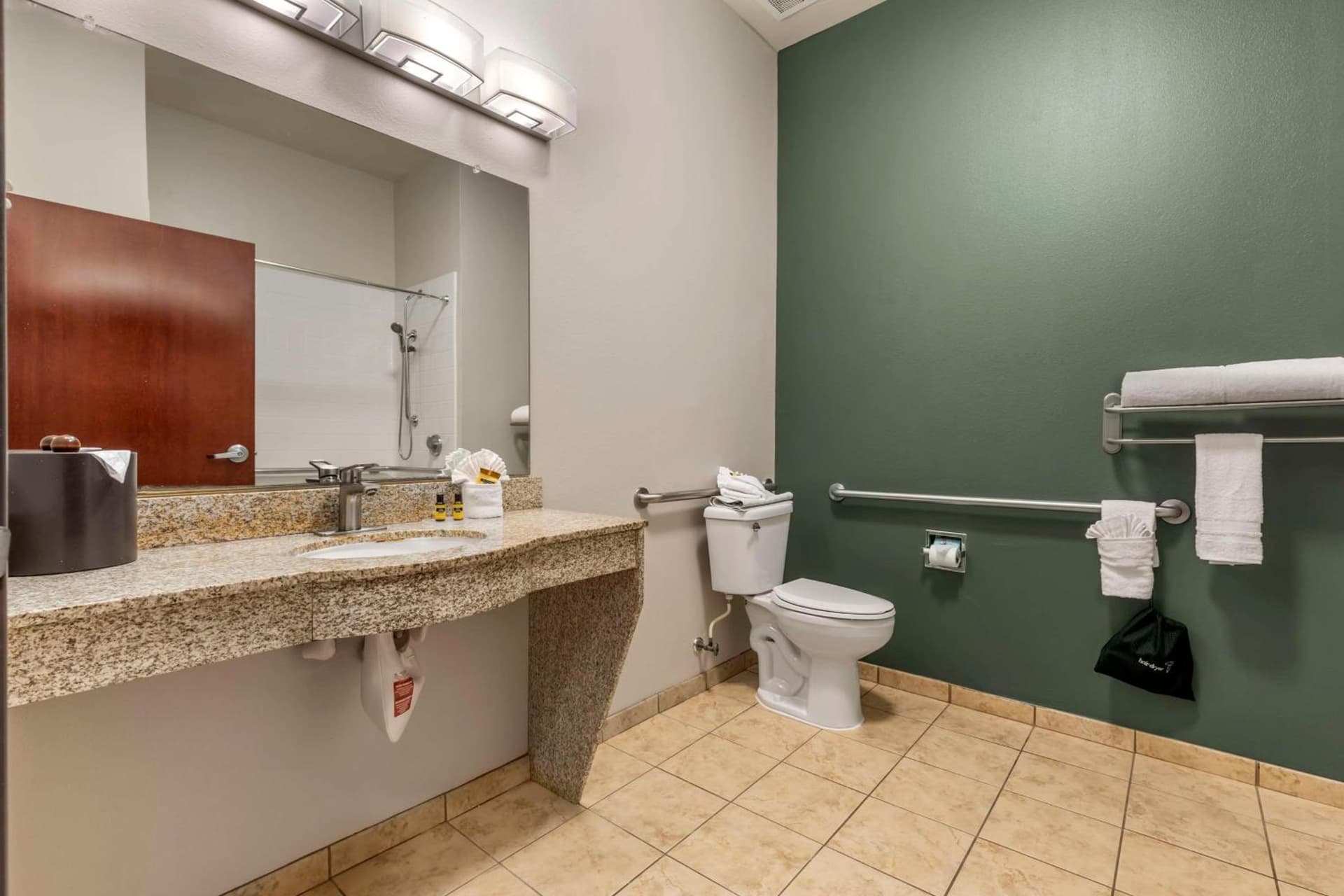 Best Western Plus Duncanville Dallas gallery photo in Duncanville, TX — image 8