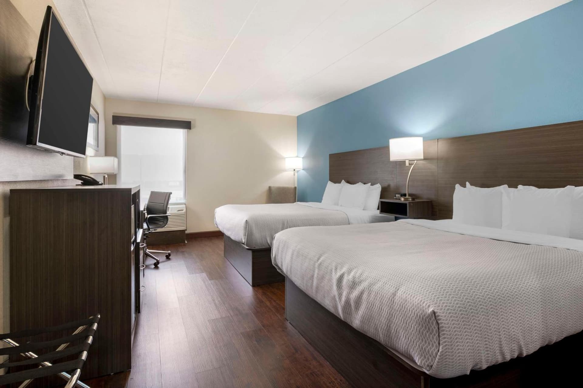 Best Western Plus South Holland Chicago Southland interior in South Holland, IL — gallery photo 2