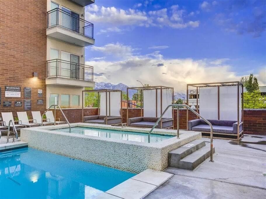 Urban Oasis in the Center of SLC interior in Salt Lake City, UT — gallery photo 2