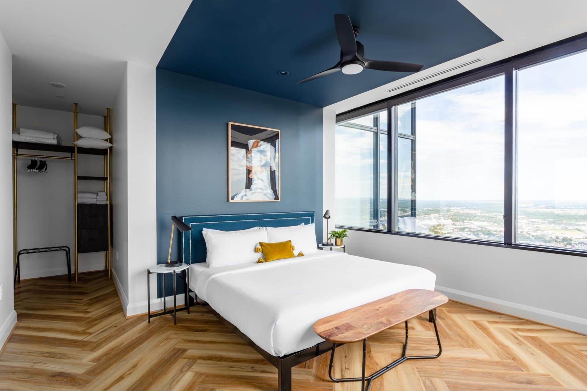 Mint House Dallas Downtown By Kasa gallery photo in Dallas, TX — image 54