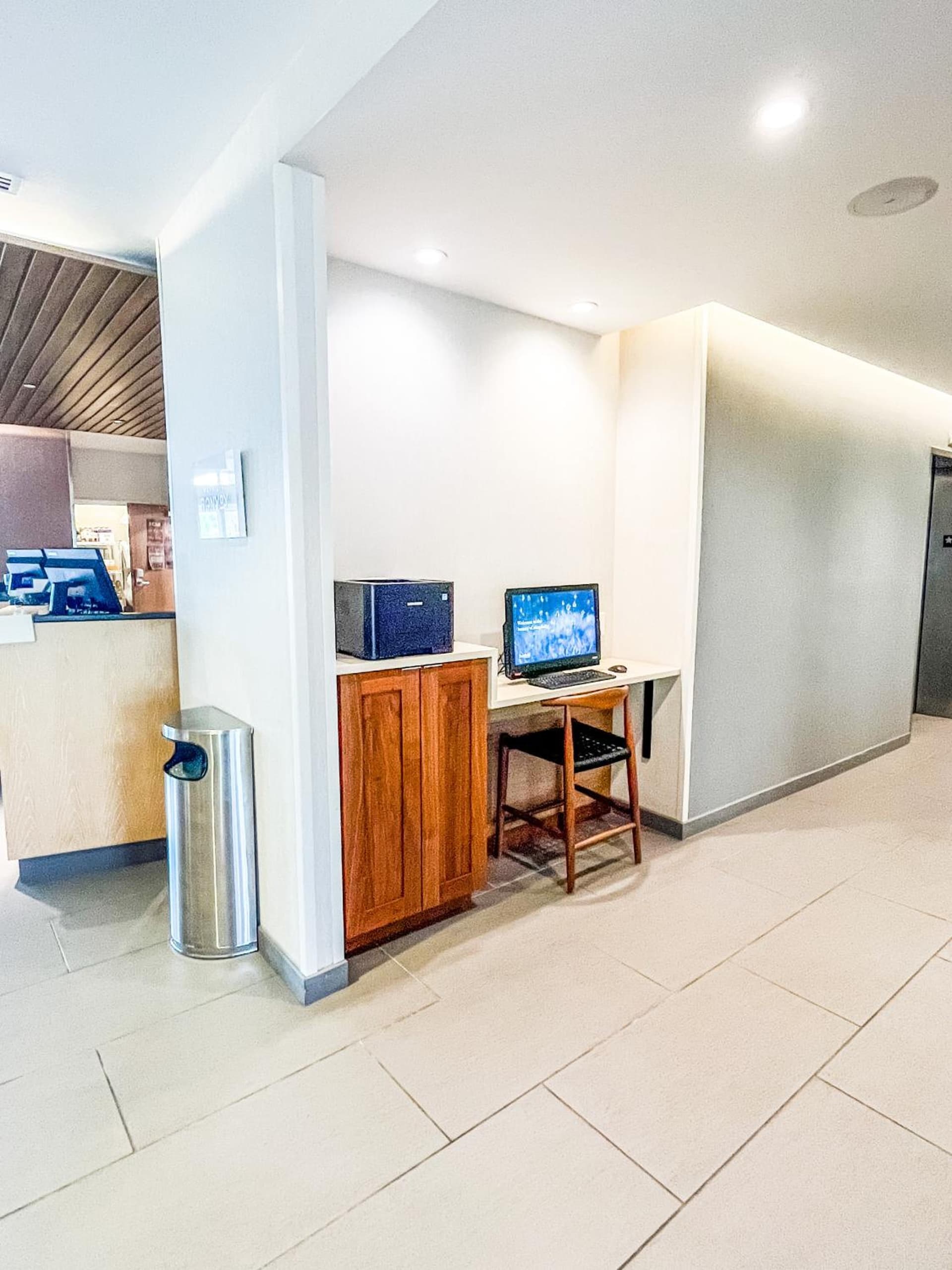 Fairfield Inn & Suites by Marriott Staunton interior in Staunton, VA — gallery photo 2