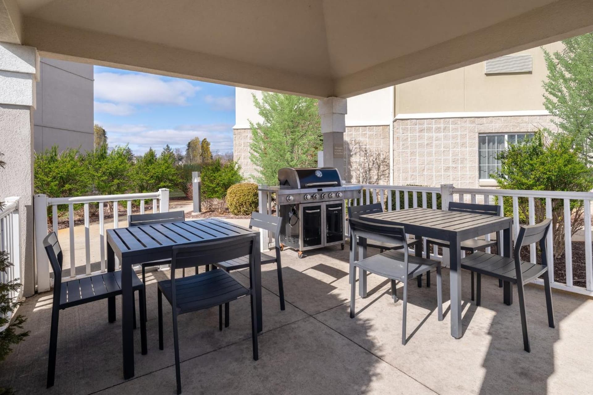 Candlewood Suites Elkhart by IHG gallery photo in Elkhart, IN — image 9