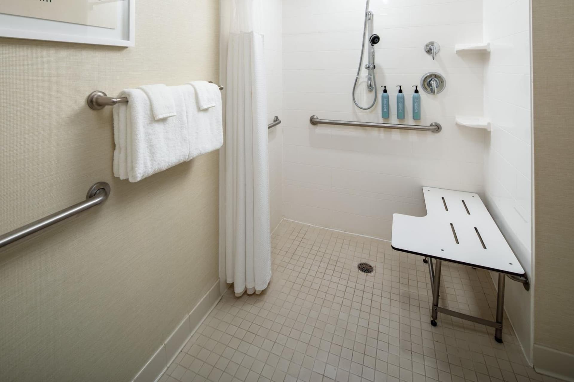 Courtyard by Marriott Charleston Downtown/Civic Center gallery photo in Charleston, WV — image 25