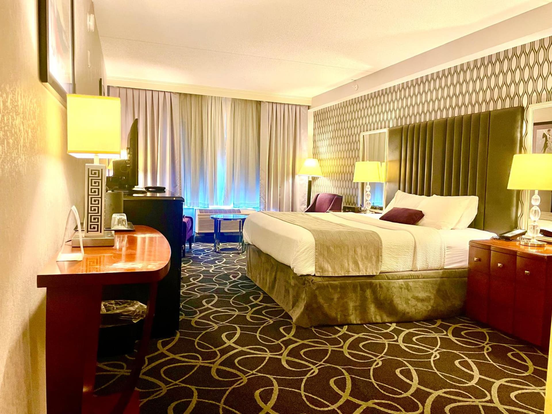 Park Manor Hotel gallery photo in Clifton Park, NY — image 48