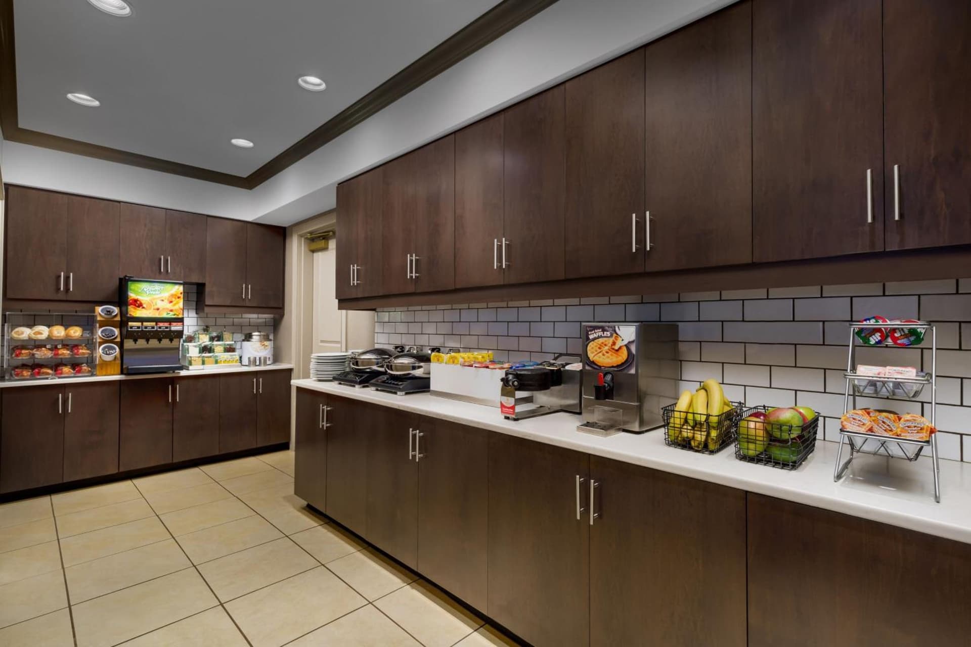 Residence Inn Hartford Rocky Hill interior in Rocky Hill — gallery photo 2
