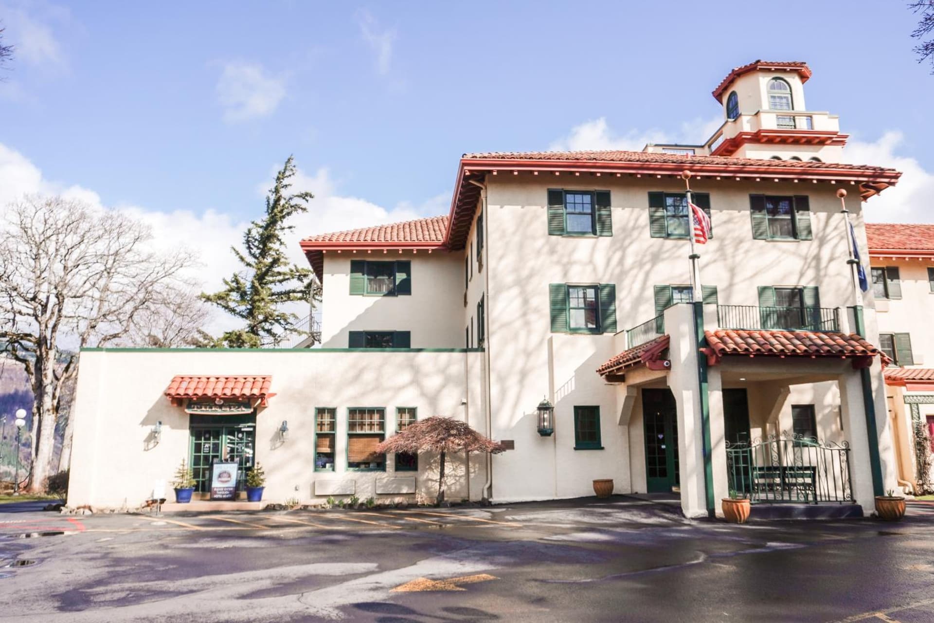 Columbia Gorge Hotel & Spa interior in Hood River, OR — gallery photo 2