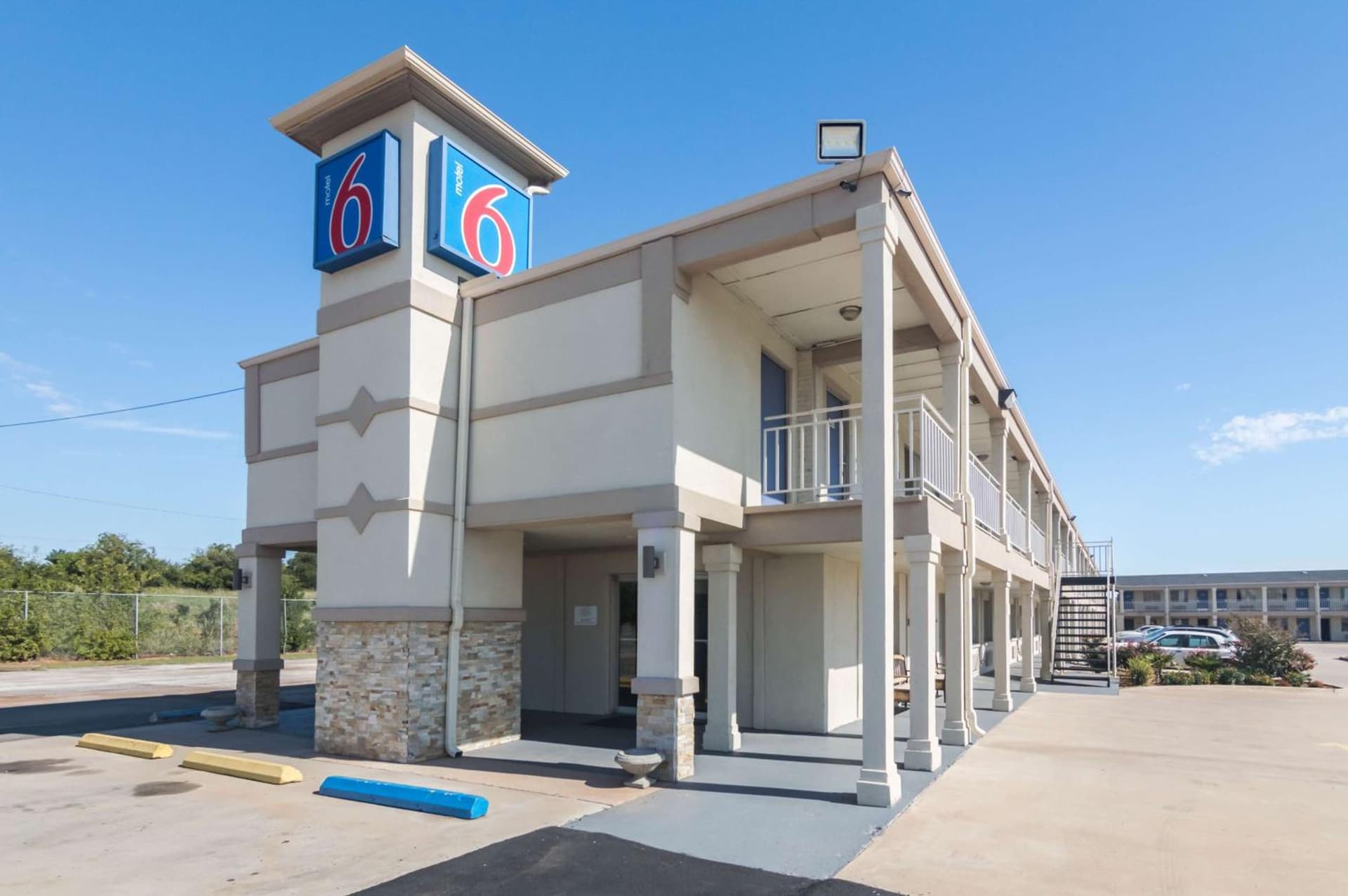 Motel 6-Wichita Falls, TX - North interior in Wichita Falls, TX — gallery photo 2