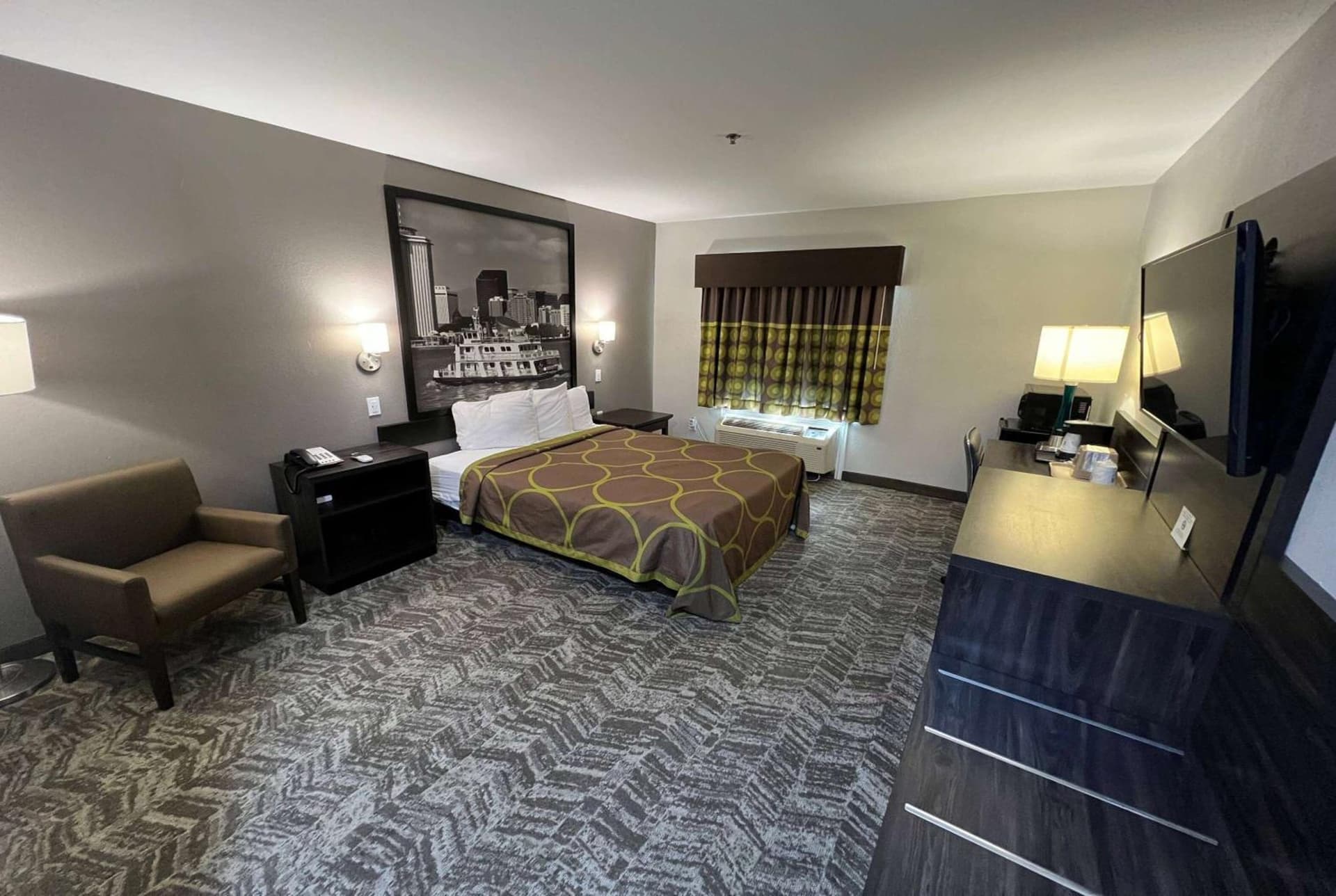 Super 8 by Wyndham Lake Charles/Sulphur gallery photo in Lake Charles, LA — image 28