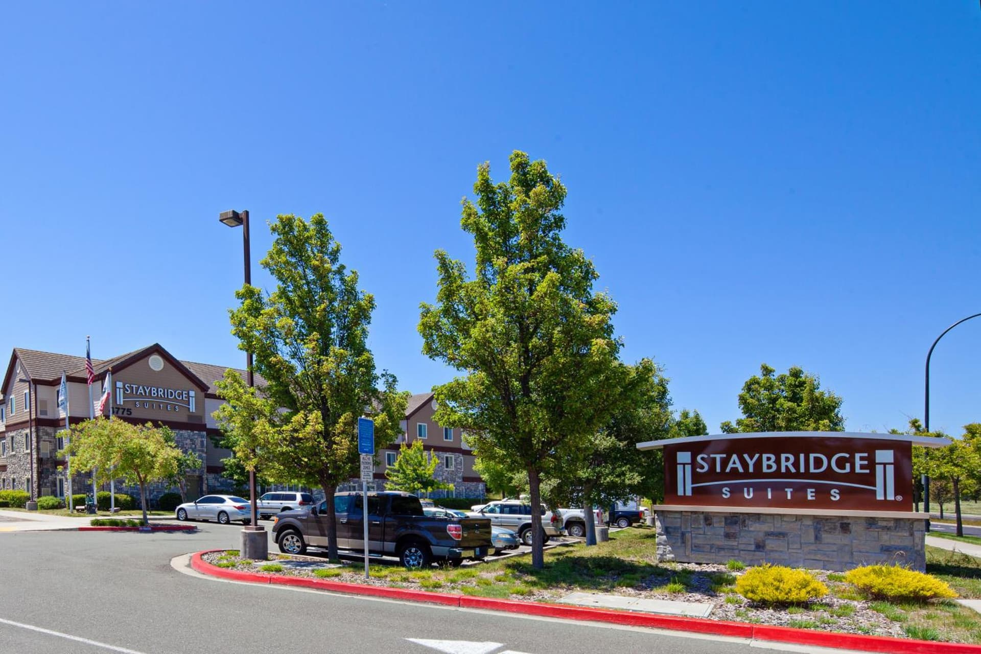 Staybridge Suites Fairfield Napa Valley Area by IHG property views in Fairfield, CA — gallery photo 3