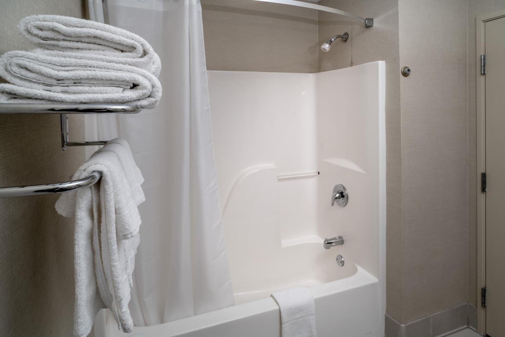 Country Inn & Suites By Radisson, Charleston South, WV gallery photo in Charleston, WV — image 14