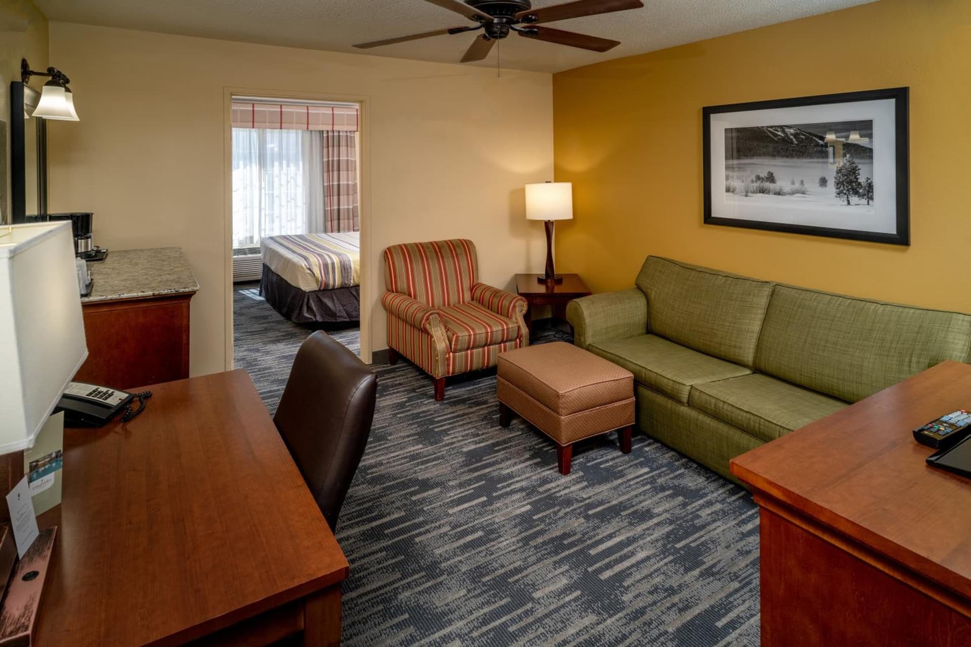 Country Inn & Suites By Radisson, Charleston South, WV gallery photo in Charleston, WV — image 16