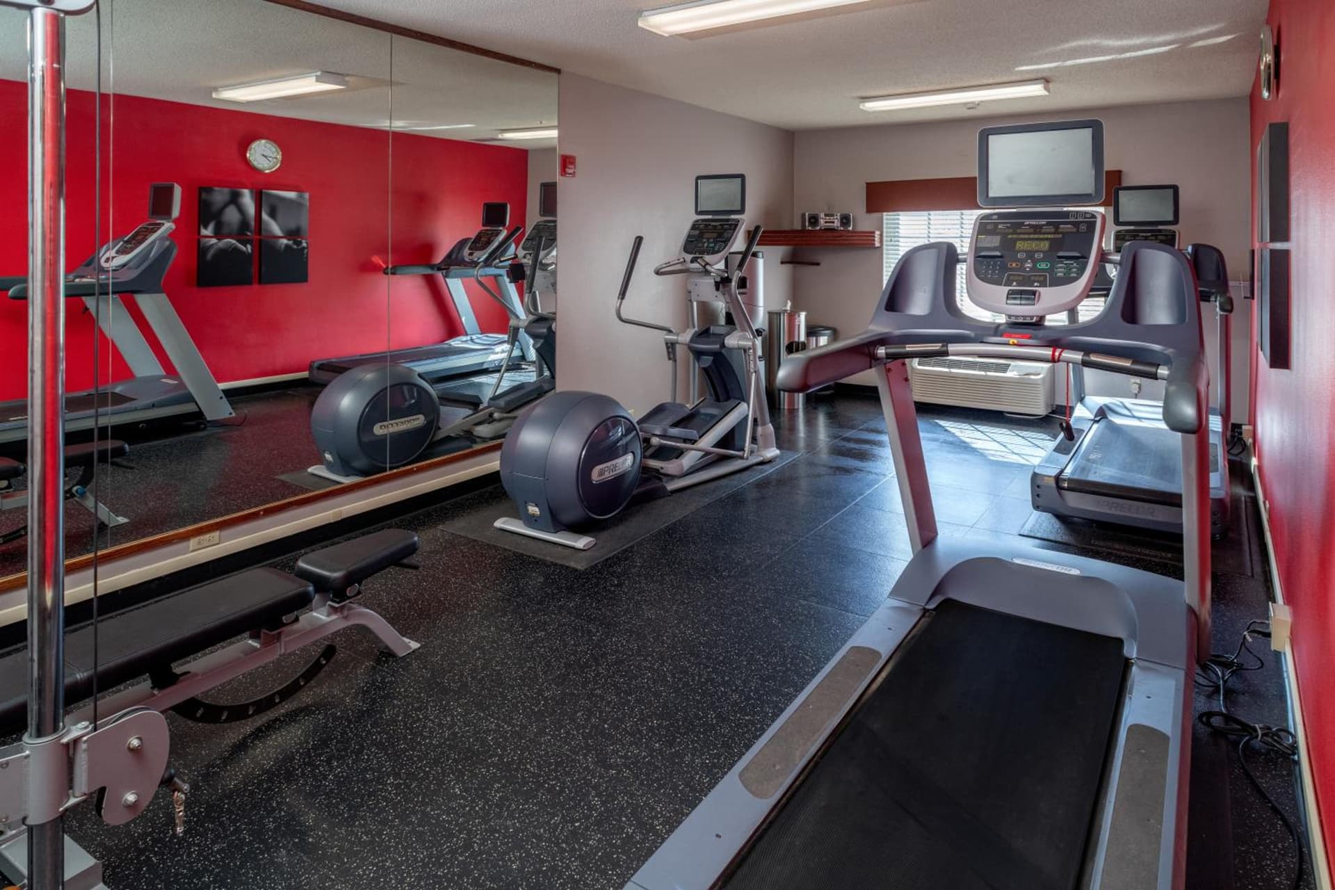 Country Inn & Suites By Radisson, Charleston South, WV gallery photo in Charleston, WV — image 56