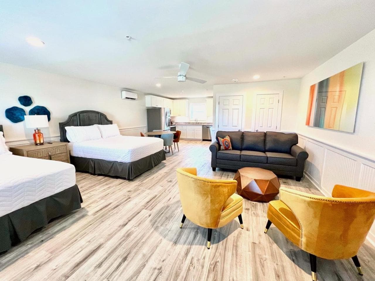302 Queen Suite, 3rd Floor Low Tide gallery photo in Surf City, NC — image 20