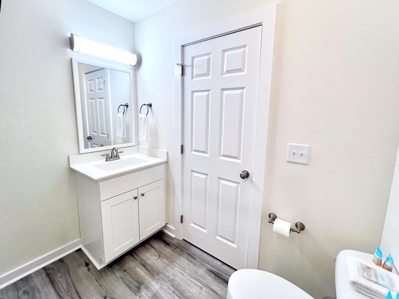 302 Queen Suite, 3rd Floor Low Tide gallery photo in Surf City, NC — image 4