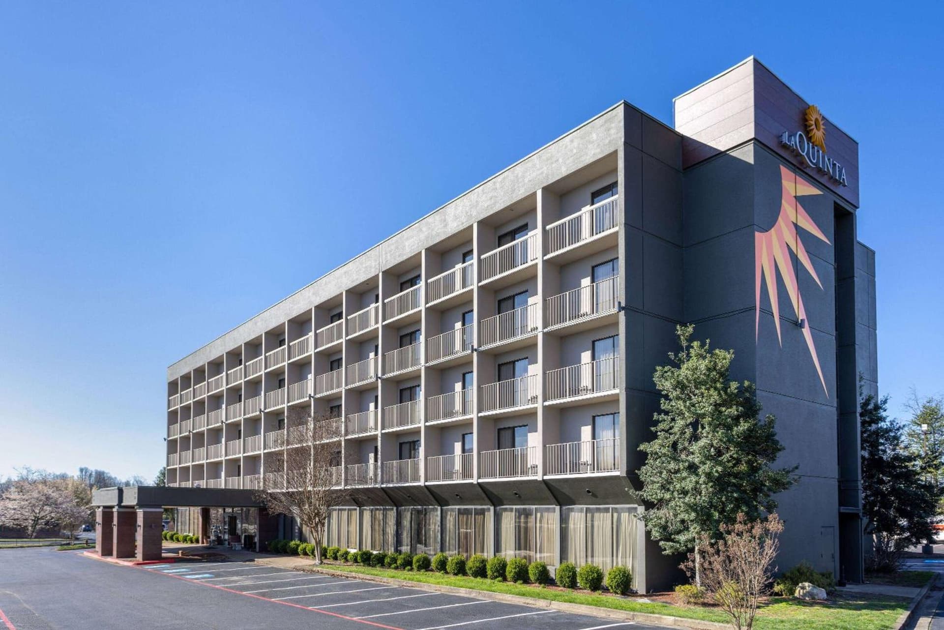 La Quinta by Wyndham Kingsport Tri Cities Airport gallery photo in Blountville, TN — image 21