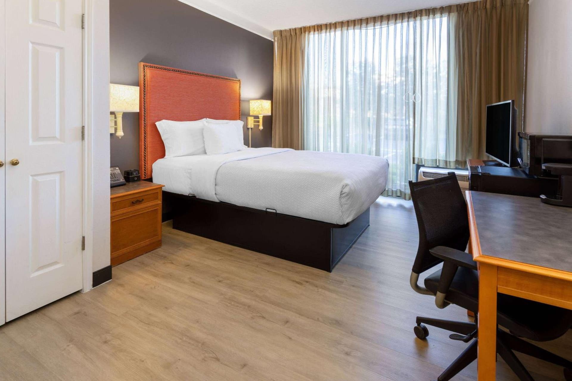La Quinta by Wyndham Kingsport Tri Cities Airport gallery photo in Blountville, TN — image 33