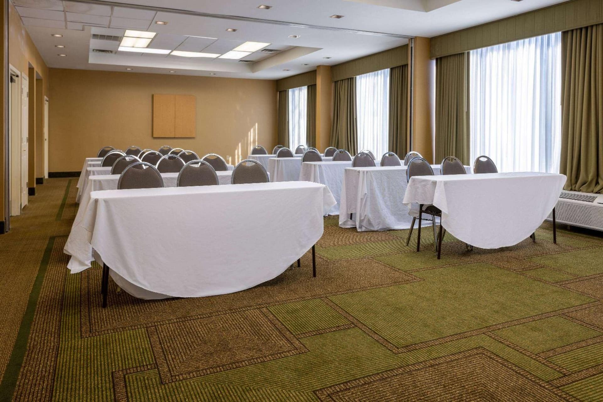 La Quinta by Wyndham Kingsport Tri Cities Airport gallery photo in Blountville, TN — image 25