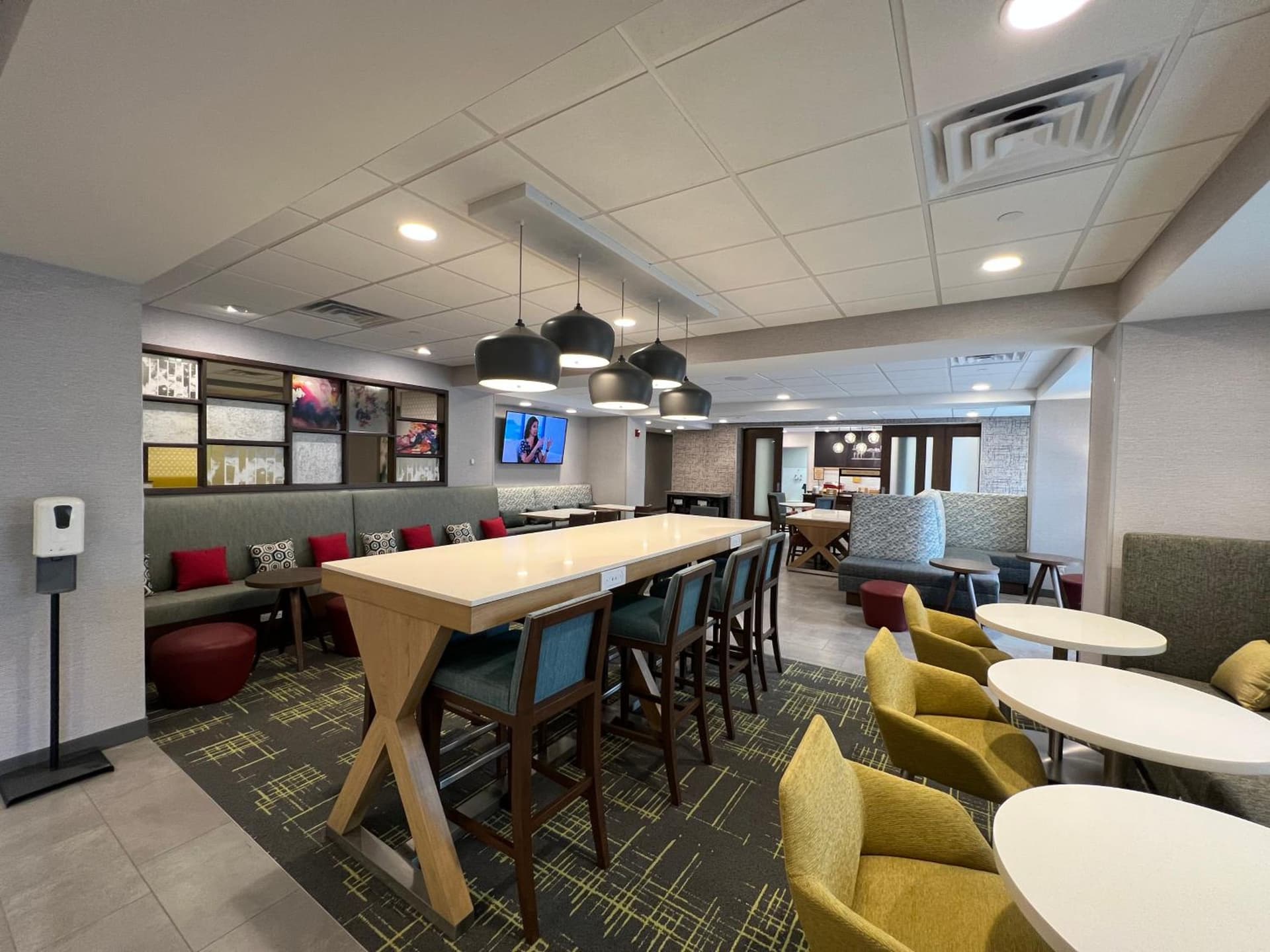 Hampton Inn Lincoln White Mountains gallery photo in Lincoln — image 22