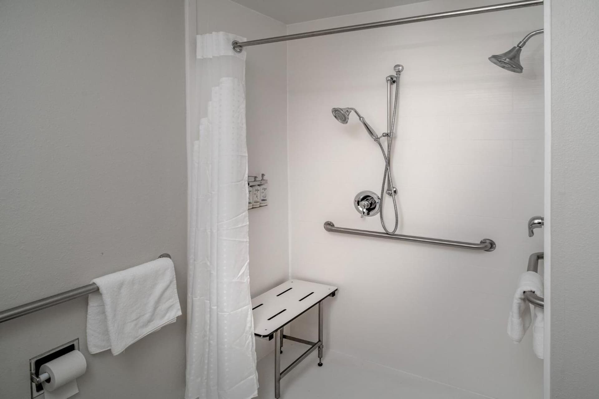 Holiday Inn Express - Charleston/Kanawha City by IHG gallery photo in Charleston, WV — image 45