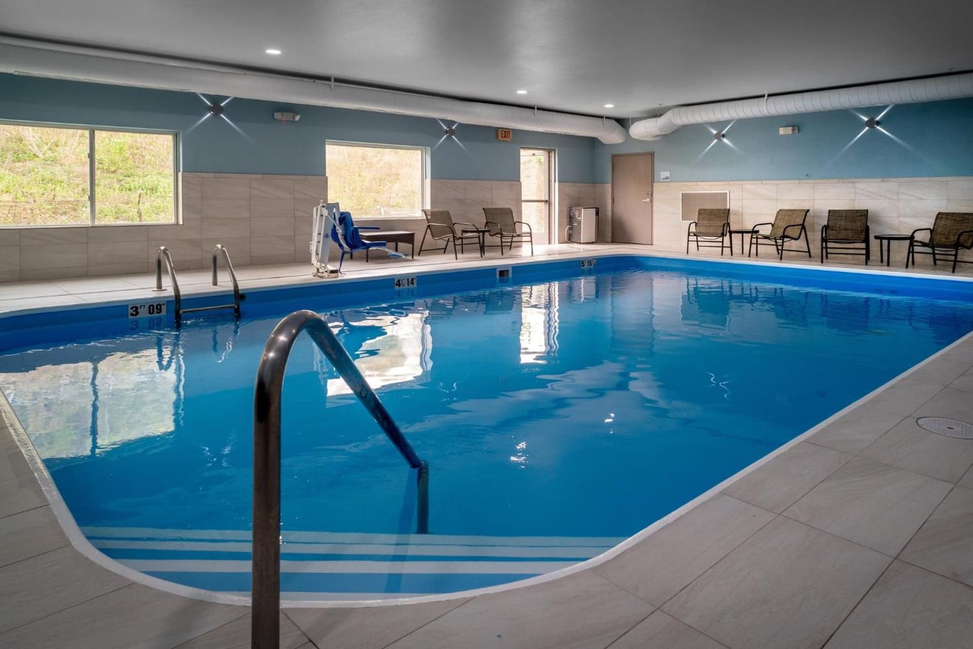 Holiday Inn Express - Charleston/Kanawha City by IHG gallery photo in Charleston, WV — image 50