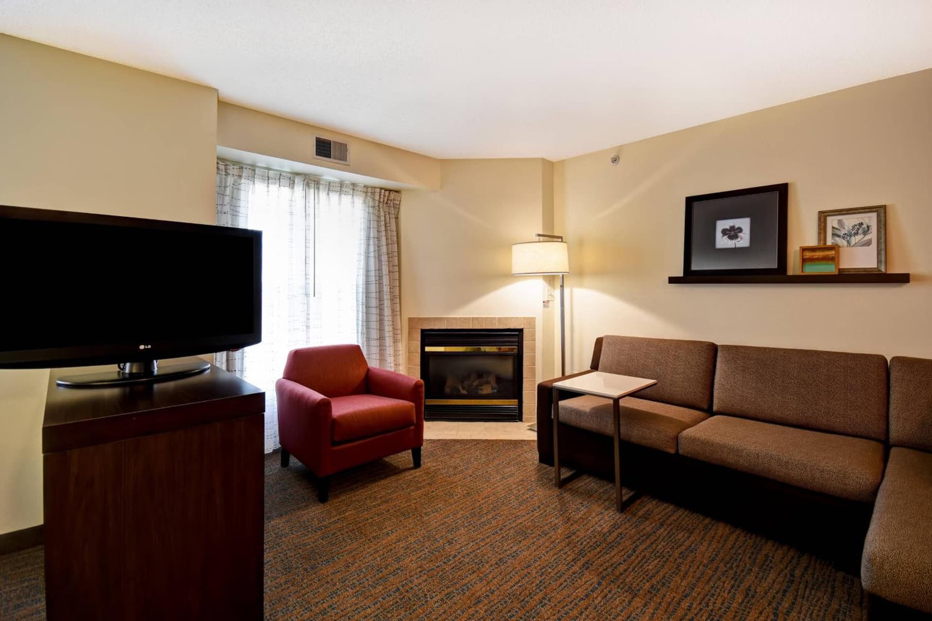 Residence Inn by Marriott Dayton Beavercreek gallery photo in Beavercreek, OH — image 22