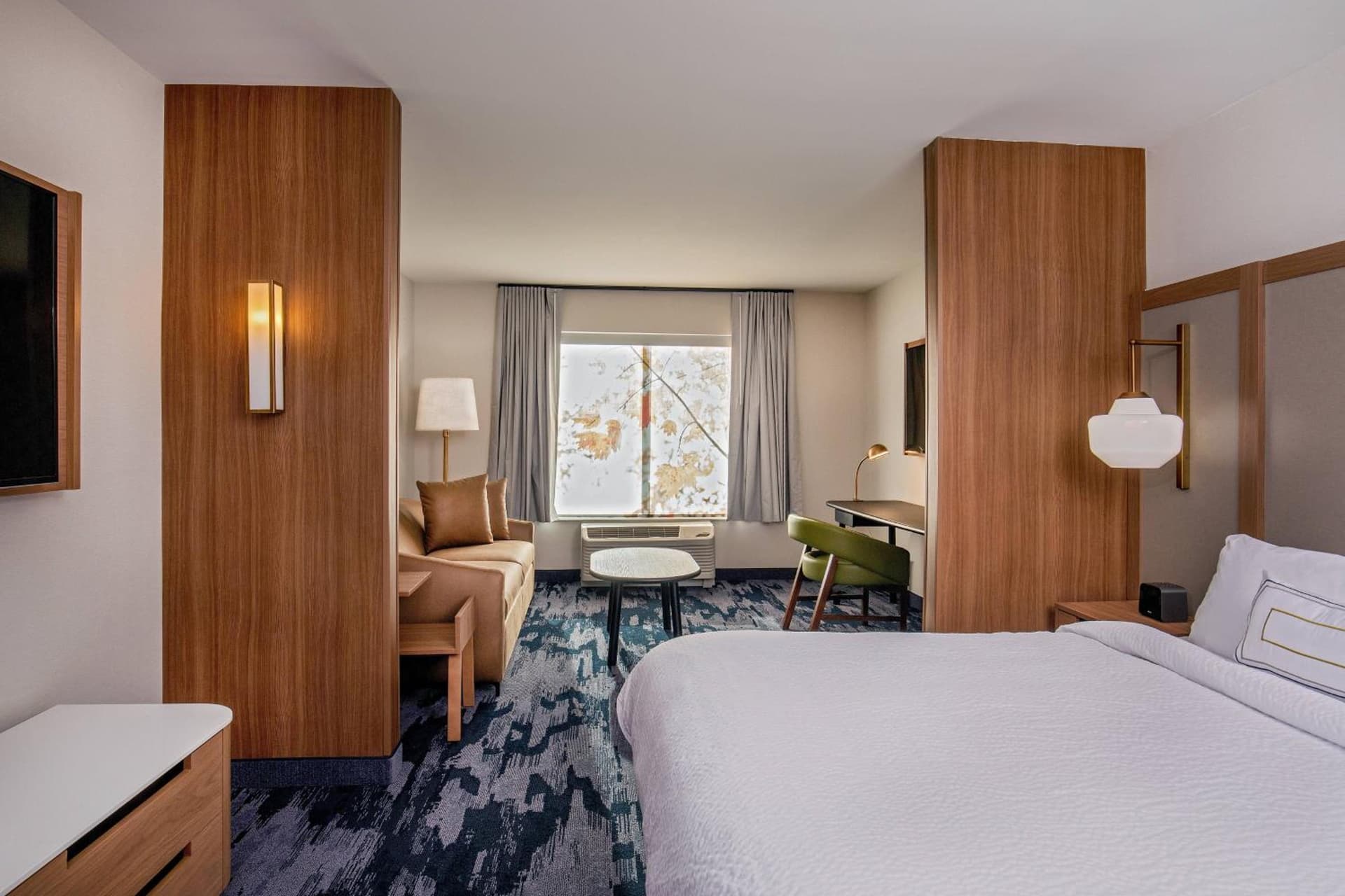 Fairfield Inn & Suites by Marriott Boston Walpole gallery photo in Walpole — image 4