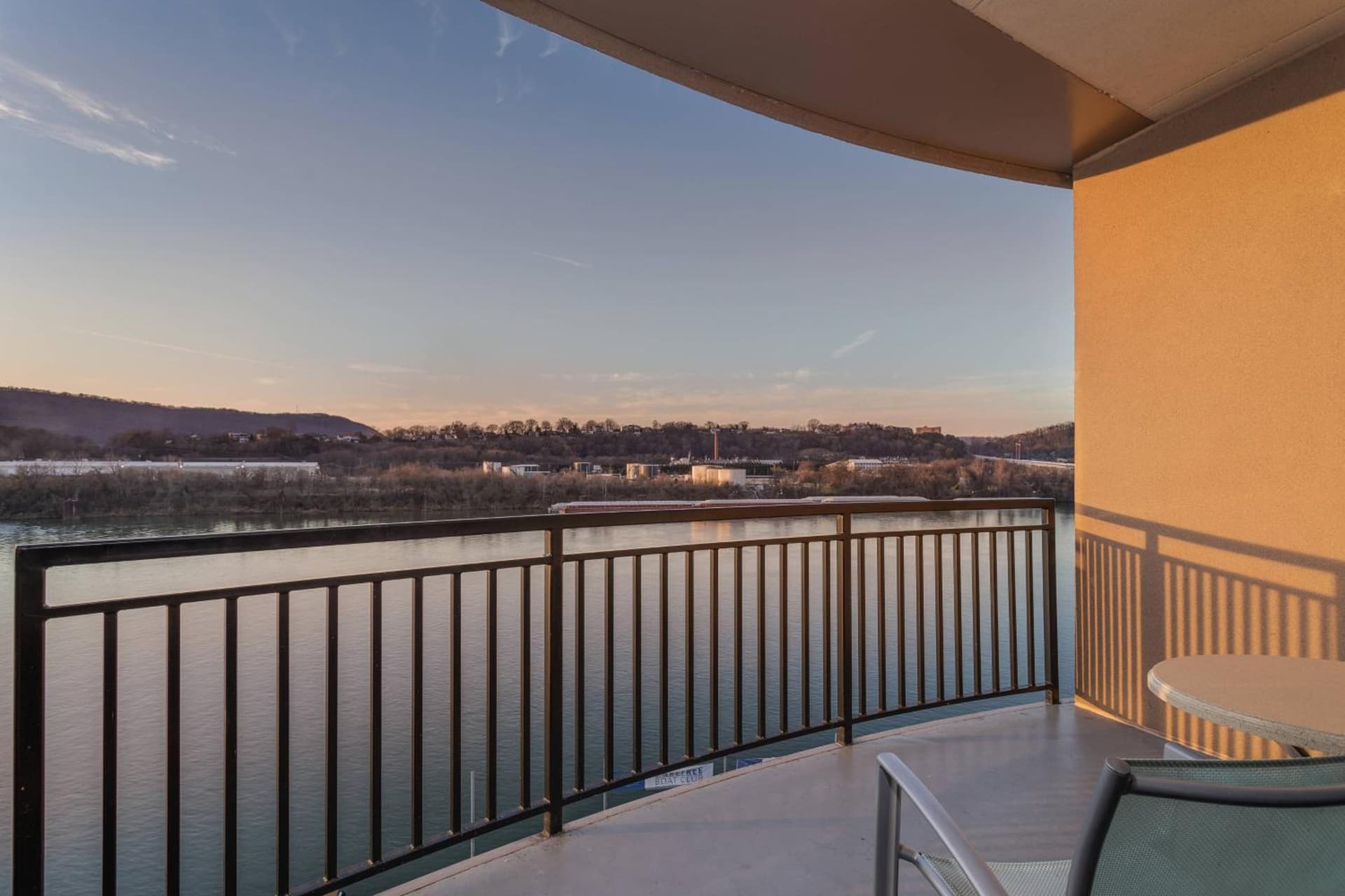 SpringHill Suites by Marriott Downtown Chattanooga/Cameron Harbor property views in Chattanooga, TN — gallery photo 3