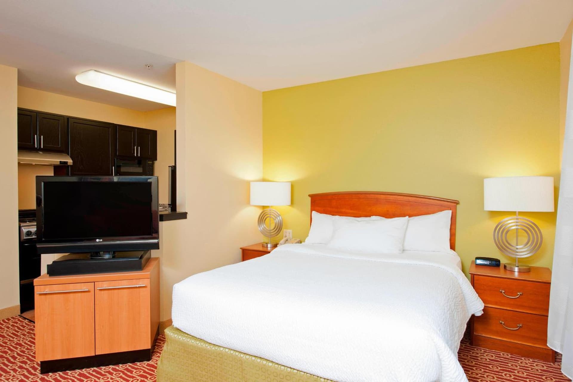 MainStay Suites Bloomington near University gallery photo in Bloomington, IN — image 16