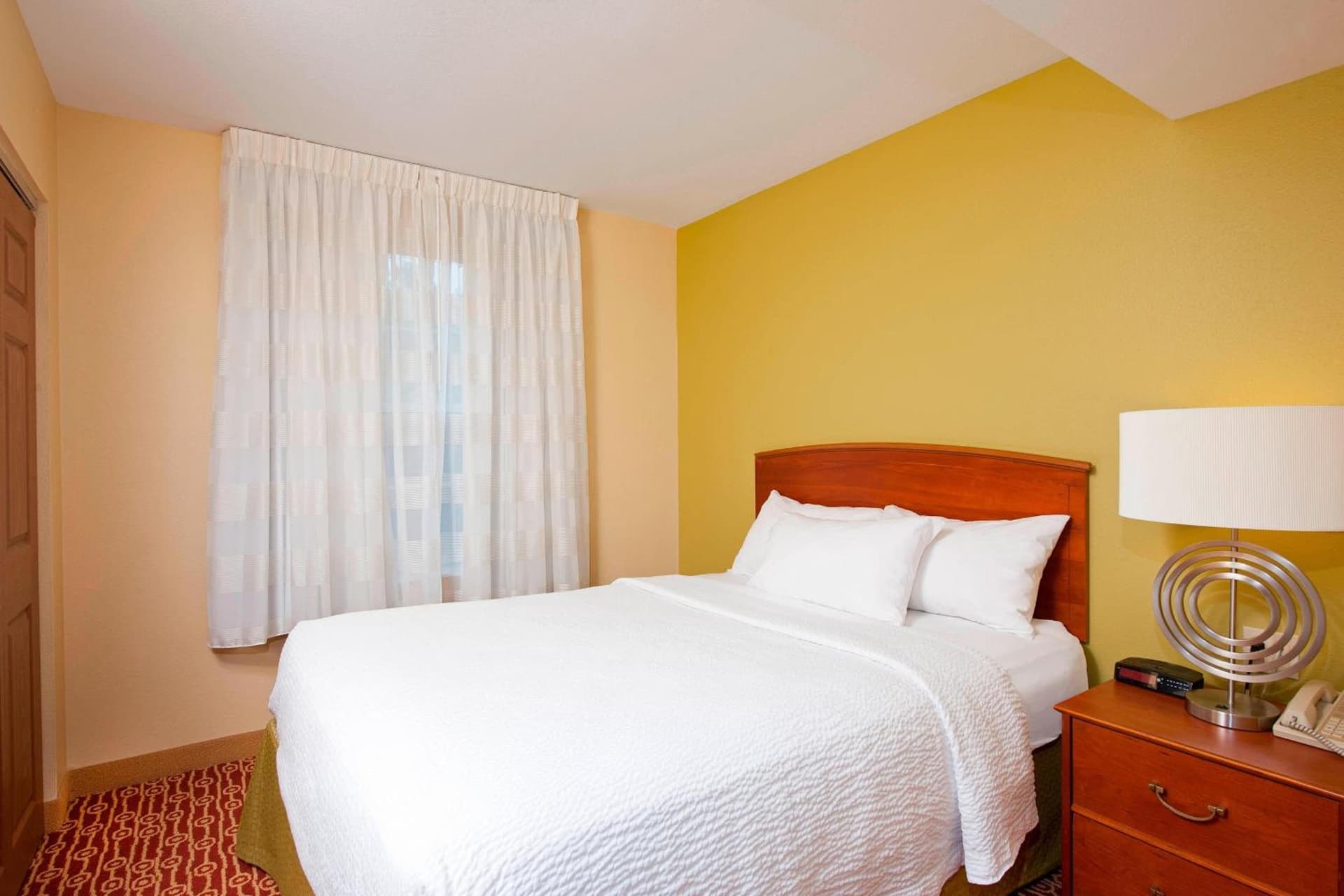 MainStay Suites Bloomington near University gallery photo in Bloomington, IN — image 19