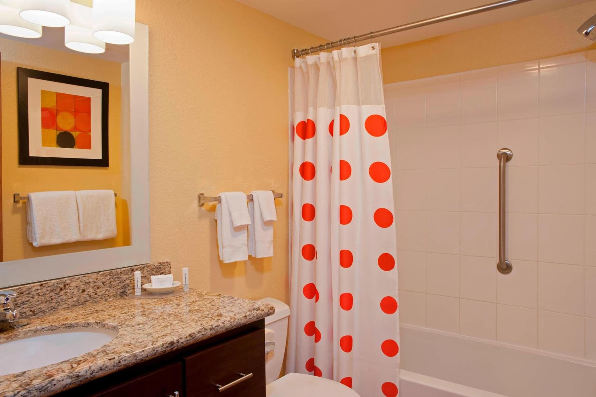 MainStay Suites Bloomington near University gallery photo in Bloomington, IN — image 5