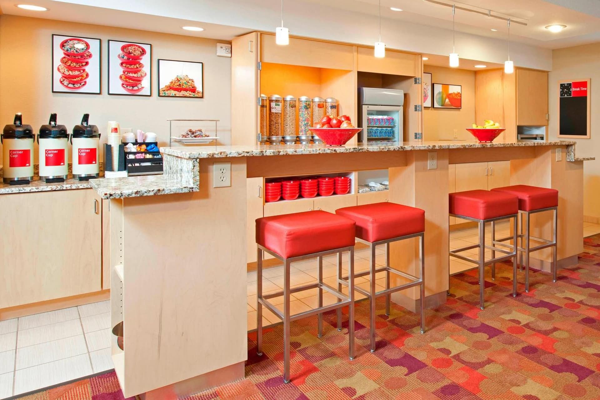 MainStay Suites Bloomington near University gallery photo in Bloomington, IN — image 6